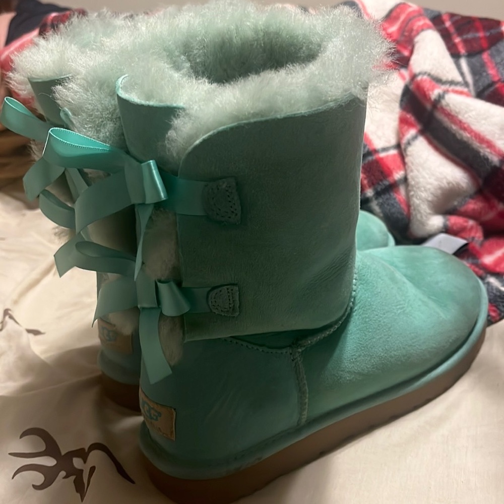 women’s UGG boots, size 9